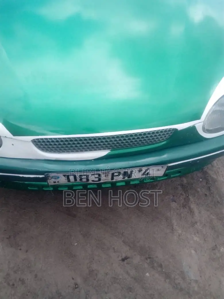 Toyota Corolla S 4dr Sedan (1.8L 4cyl 4A) 2010 Vert