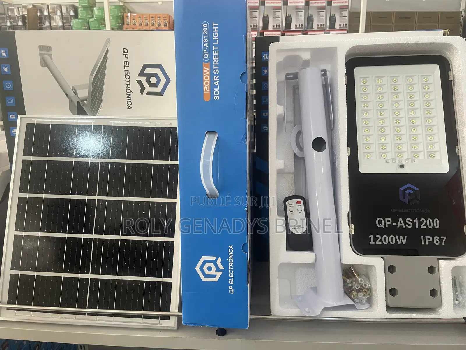 Lampadaire Solaire 1200w