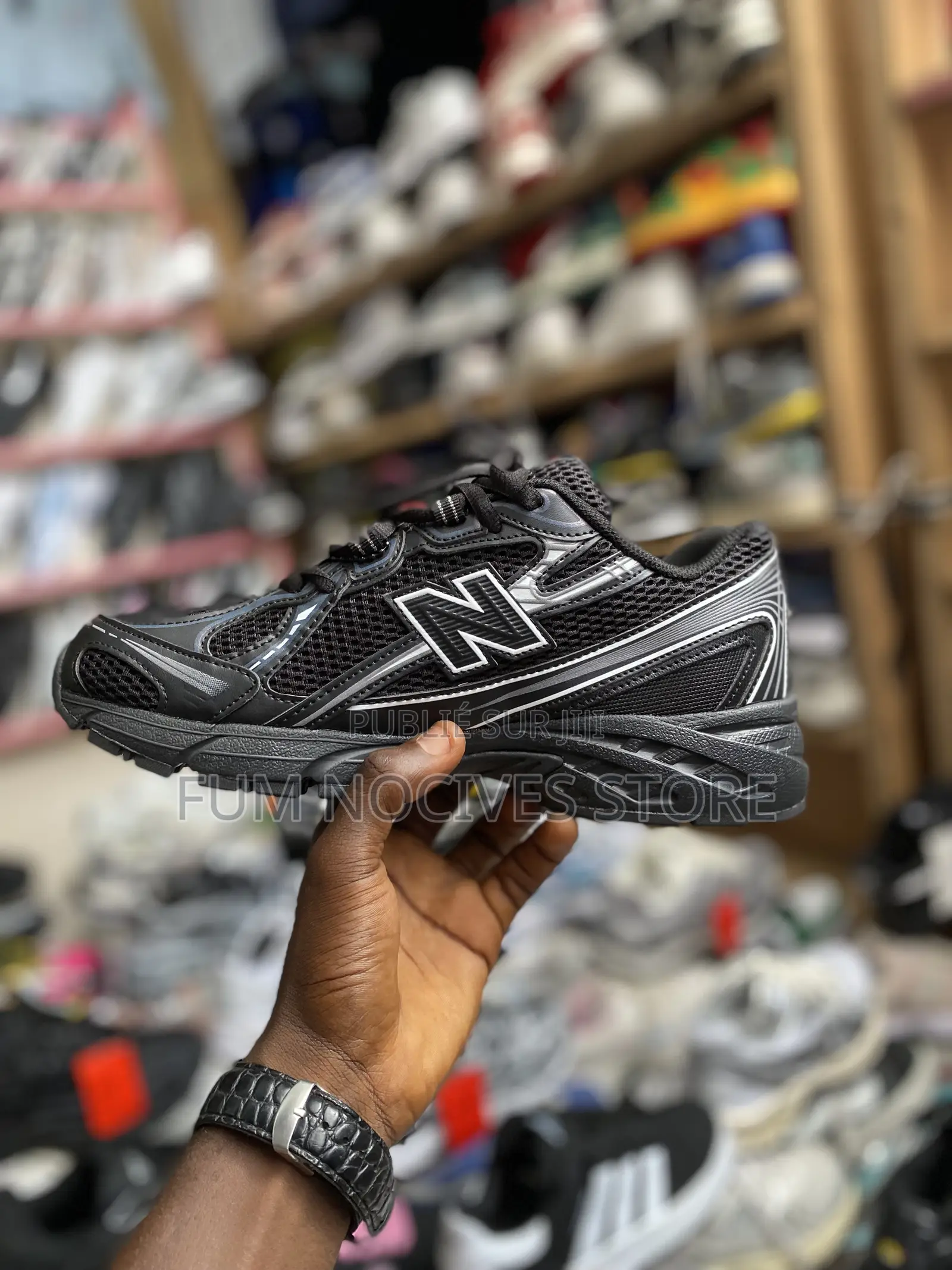 New Balance 740