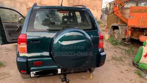 Toyota RAV4 Automatic 2000 Vert