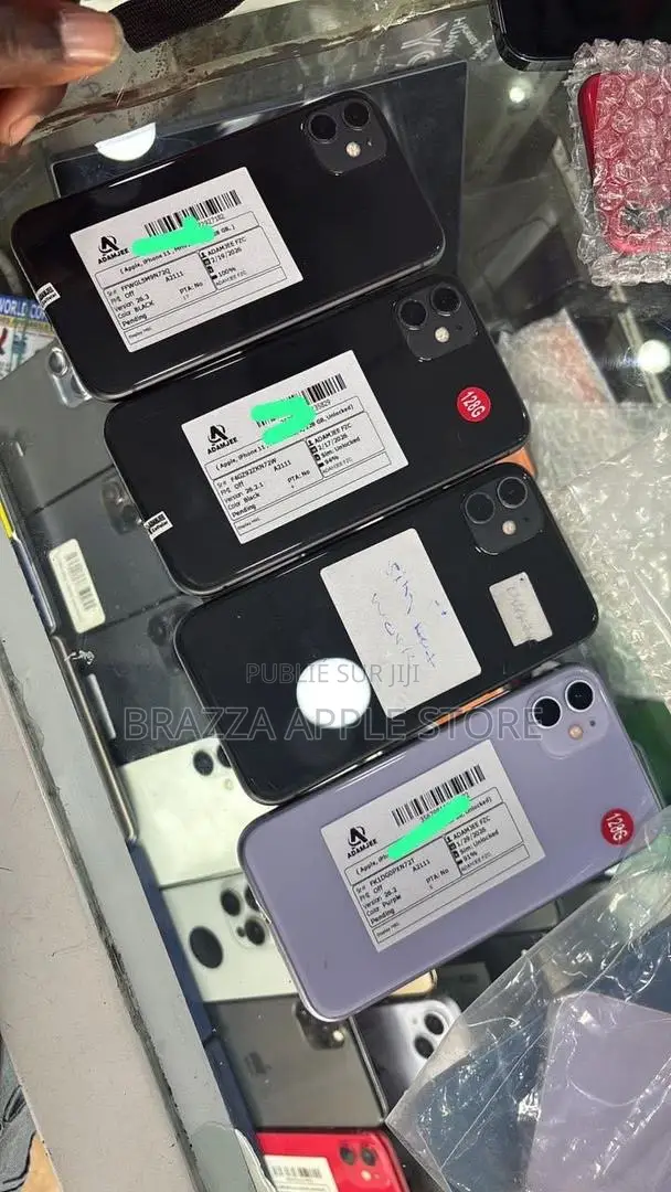 Nouveau Apple iPhone 11 64 GB Noir