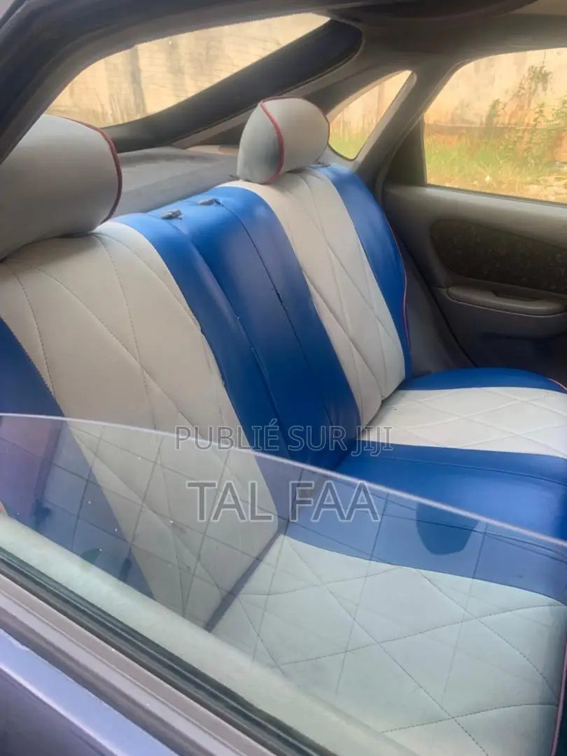Toyota Corolla 1997 Bleu