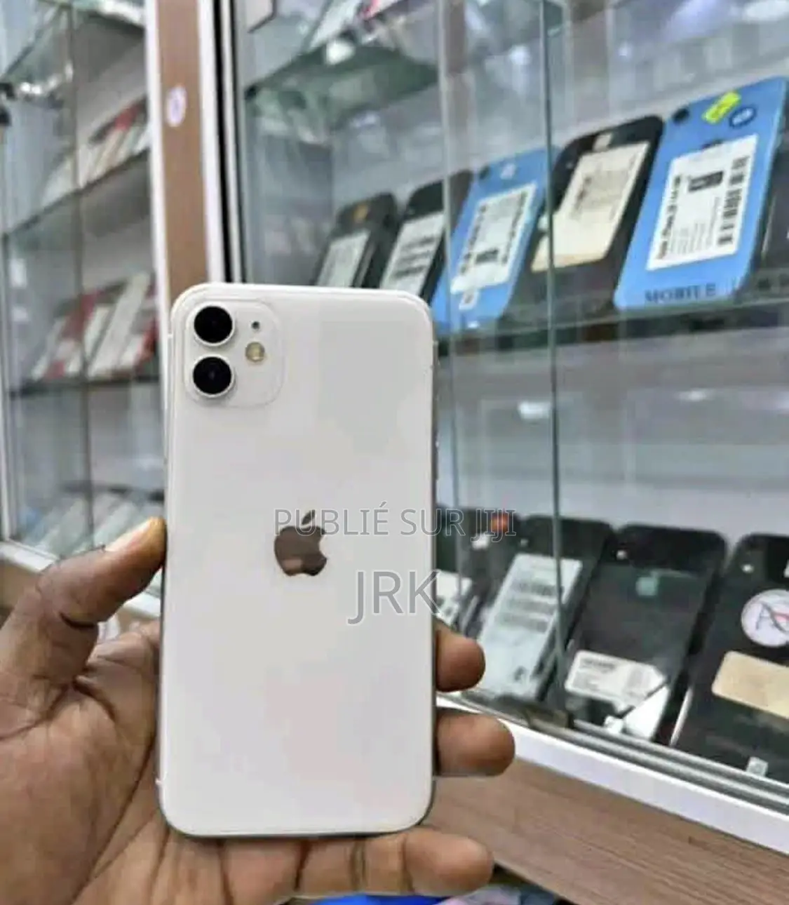 Nouveau Apple iPhone 11 64 GB Noir