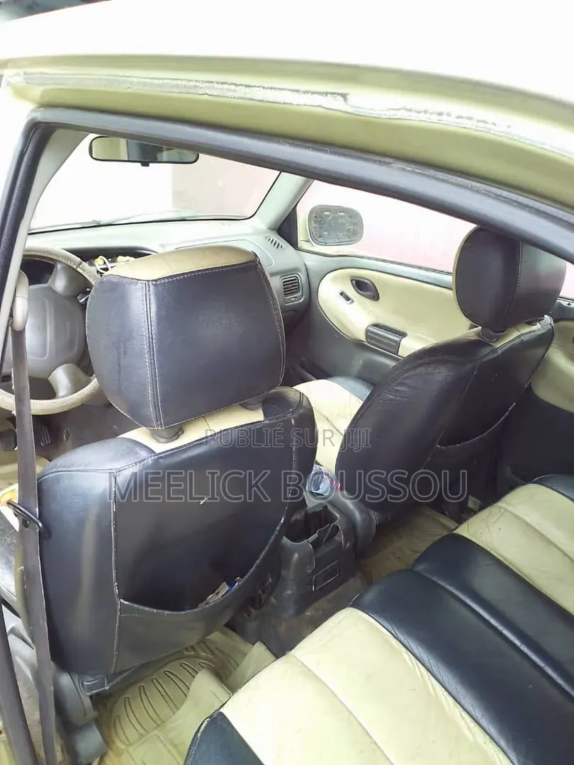 Suzuki Grand Vitara 2000 Vert