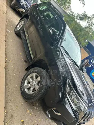 Toyota Land Cruiser Prado 2010 Noir