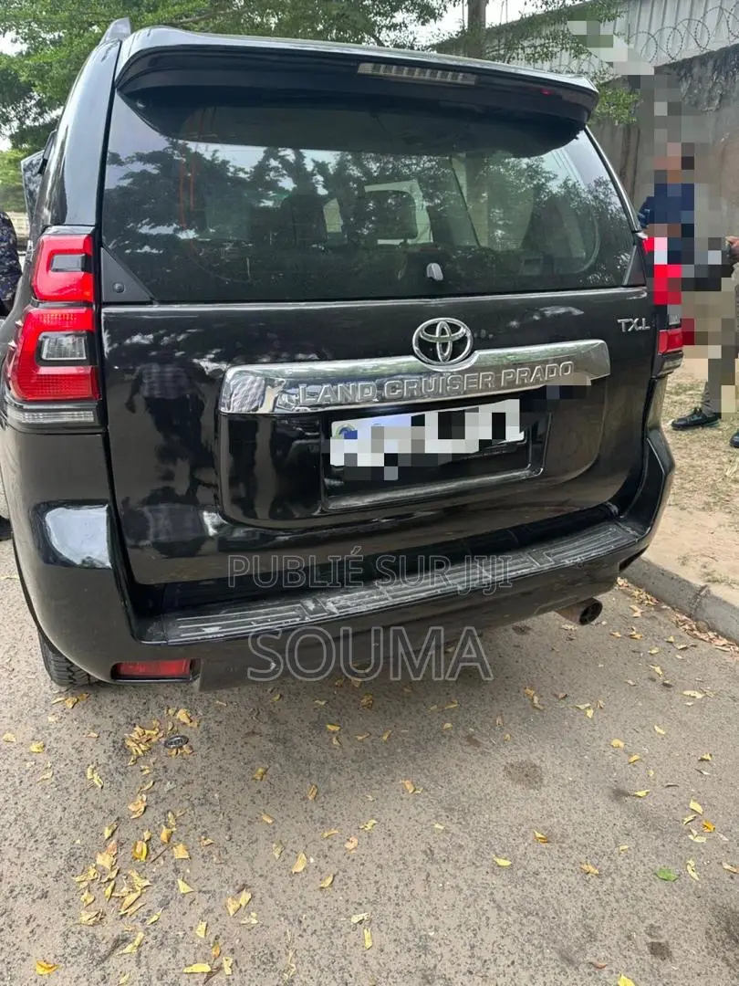 Toyota Land Cruiser Prado 2010 Noir
