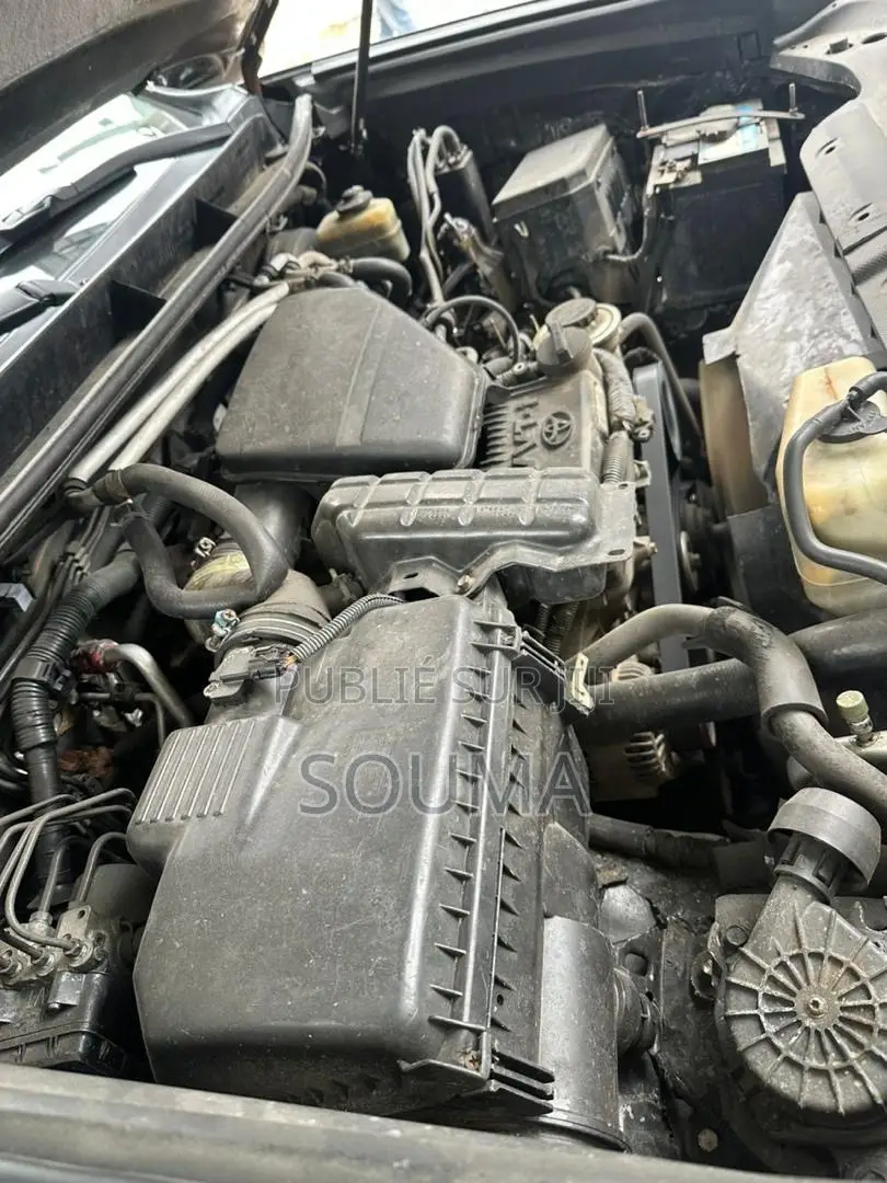 Toyota Land Cruiser Prado 2010 Noir