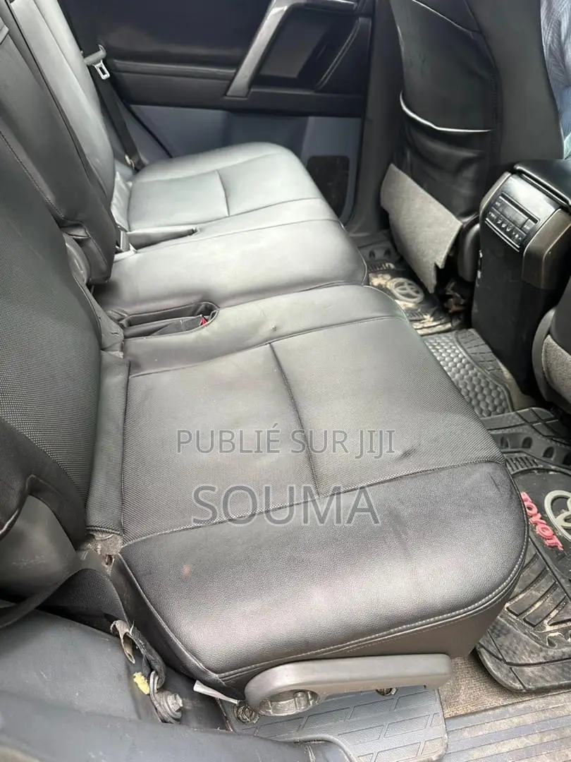 Toyota Land Cruiser Prado 2010 Noir