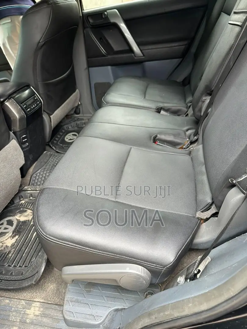 Toyota Land Cruiser Prado 2010 Noir