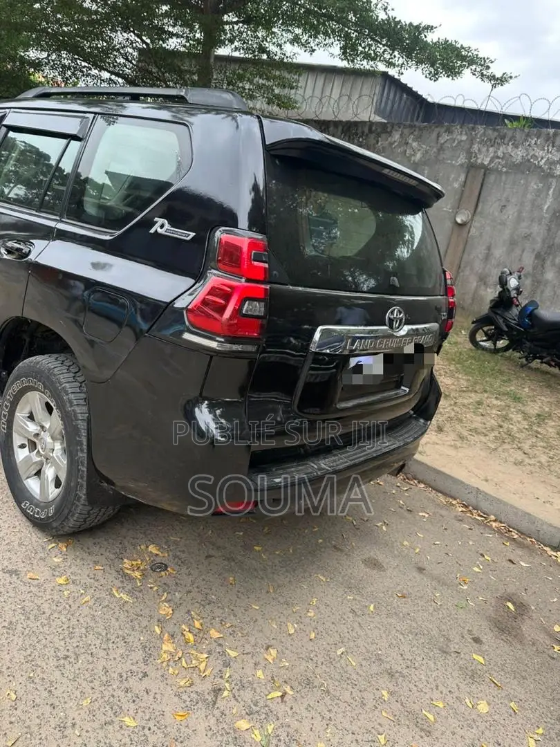 Toyota Land Cruiser Prado 2010 Noir