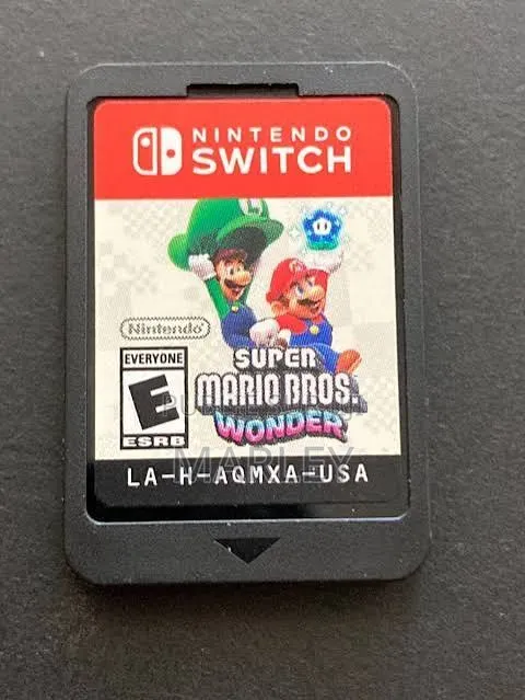 Deux Disquette À Vendre Fifa 23 Et Mario Bros Wonder