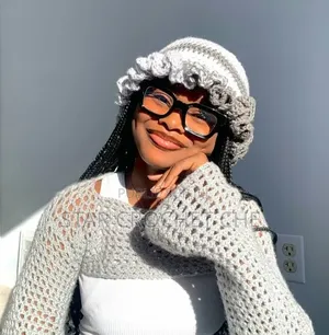 Boléro Crocheté, (Manche en Filets)