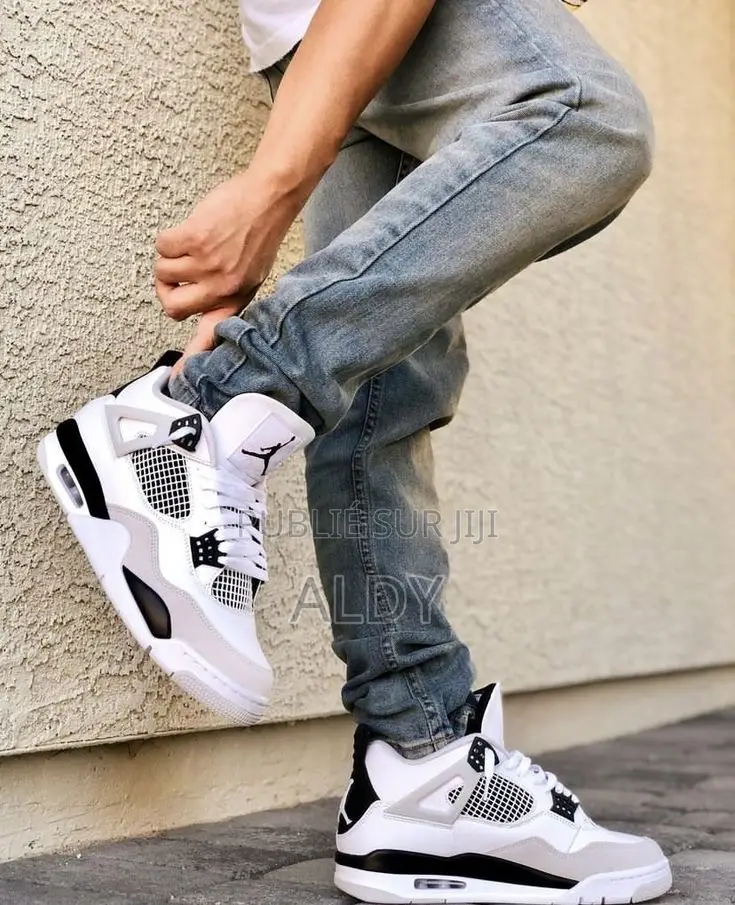 Paire De Baskets 39 45