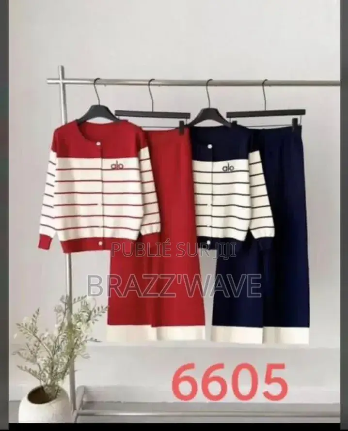 Ensemble Cardigan Rayé Et Pantalon Tricot