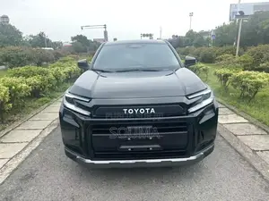 Toyota RAV4 2025 Noir