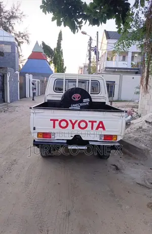 Toyota Land Cruiser 2000 Blanc