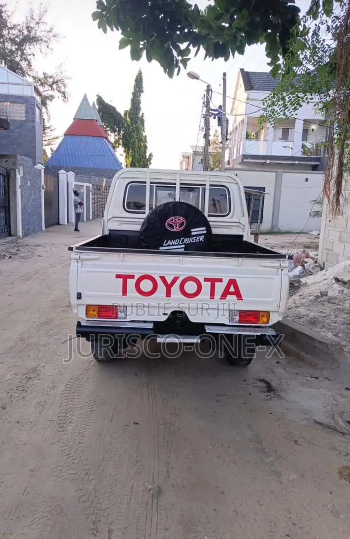 Toyota Land Cruiser 2000 Blanc