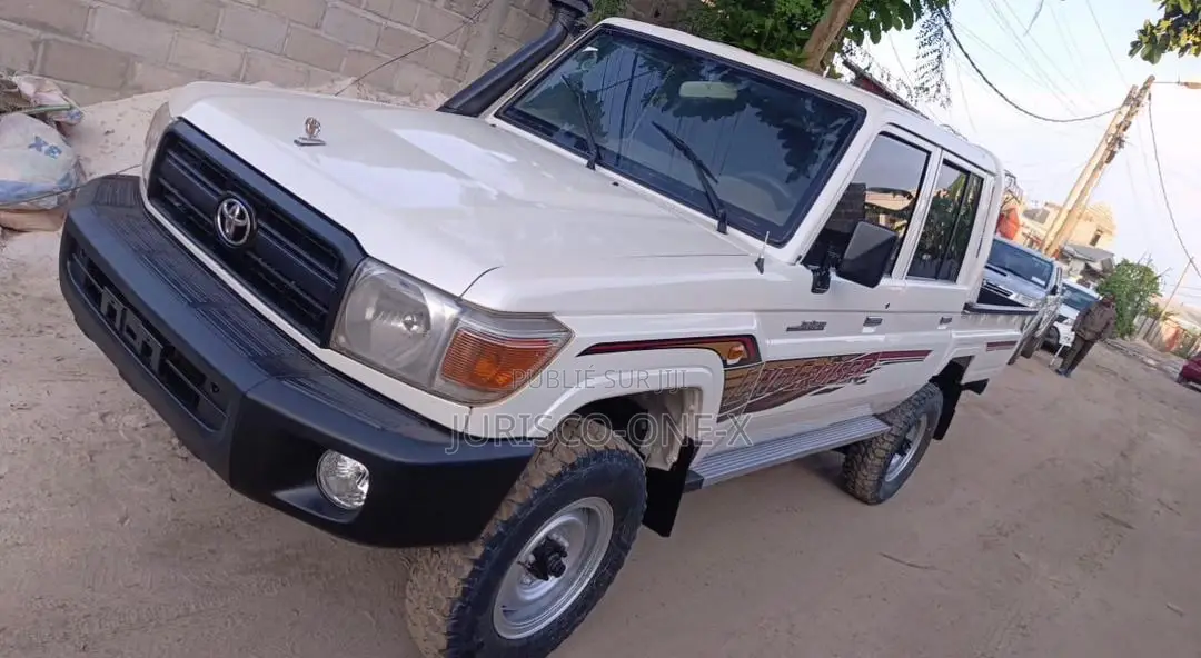 Toyota Land Cruiser 2000 Blanc