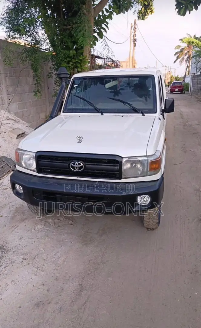Toyota Land Cruiser 2000 Blanc