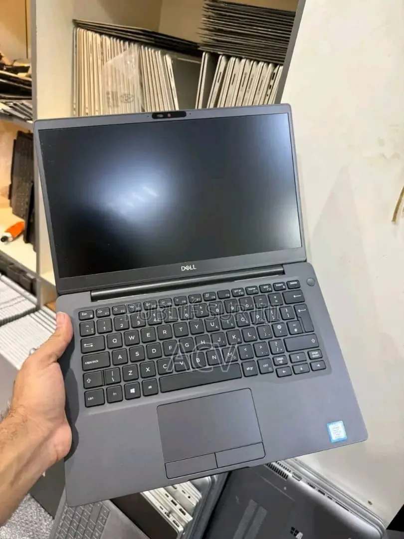 Ordinateur portable HP 240 G6 16GB Intel Core i5 SSD 500GB