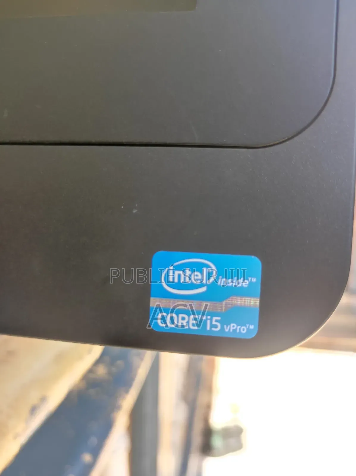 Ordinateur portable HP 240 G6 16GB Intel Core i5 SSD 500GB