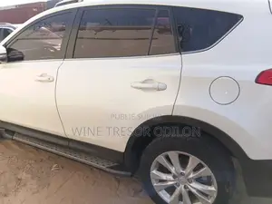 Toyota RAV4 Limited 4dr SUV AWD (2.5L 4cyl 6A) 2015 Blanc cassé