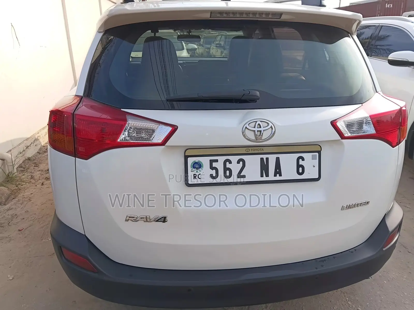 Toyota RAV4 Limited 4dr SUV AWD (2.5L 4cyl 6A) 2015 Blanc cassé