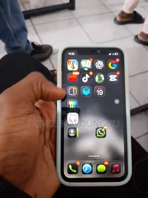 Apple iPhone 11 64 GB Blanc