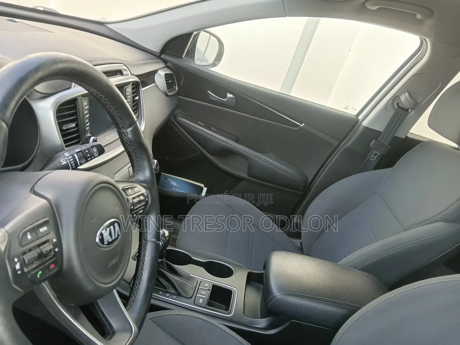 Kia Sorento 4dr SUV 2016 Blanc cassé