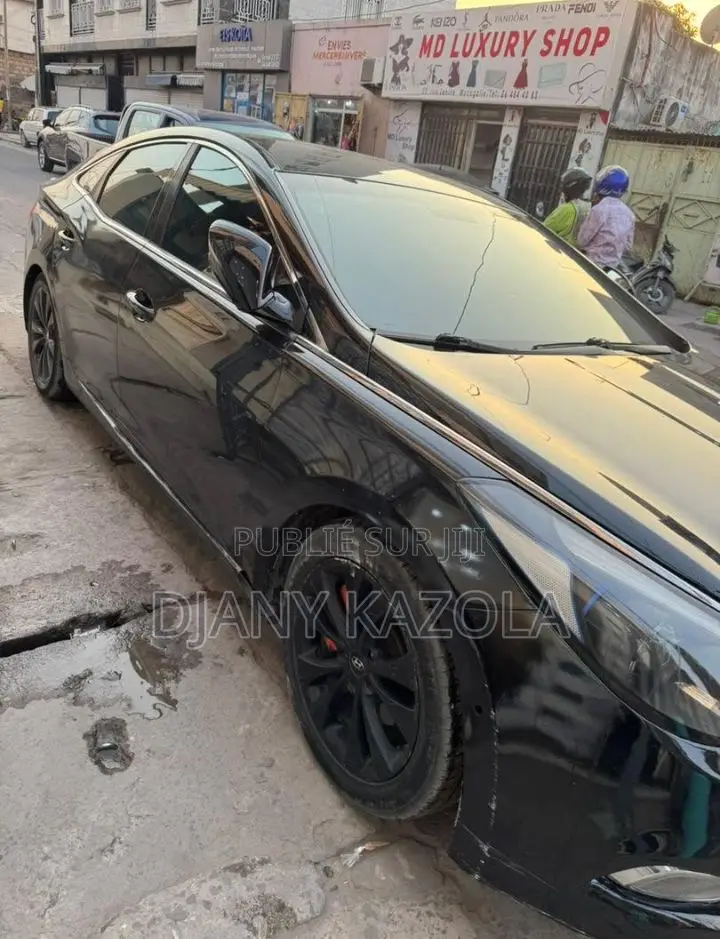 Hyundai Grandeur 2015 Noir