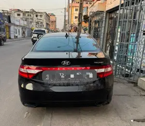 Hyundai Grandeur 2015 Noir