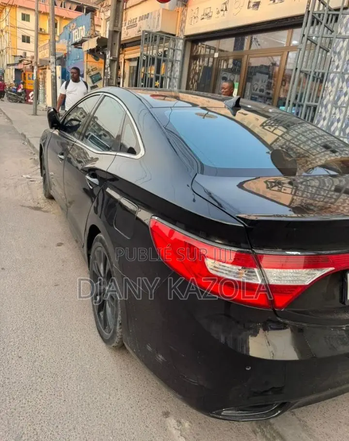 Hyundai Grandeur 2015 Noir