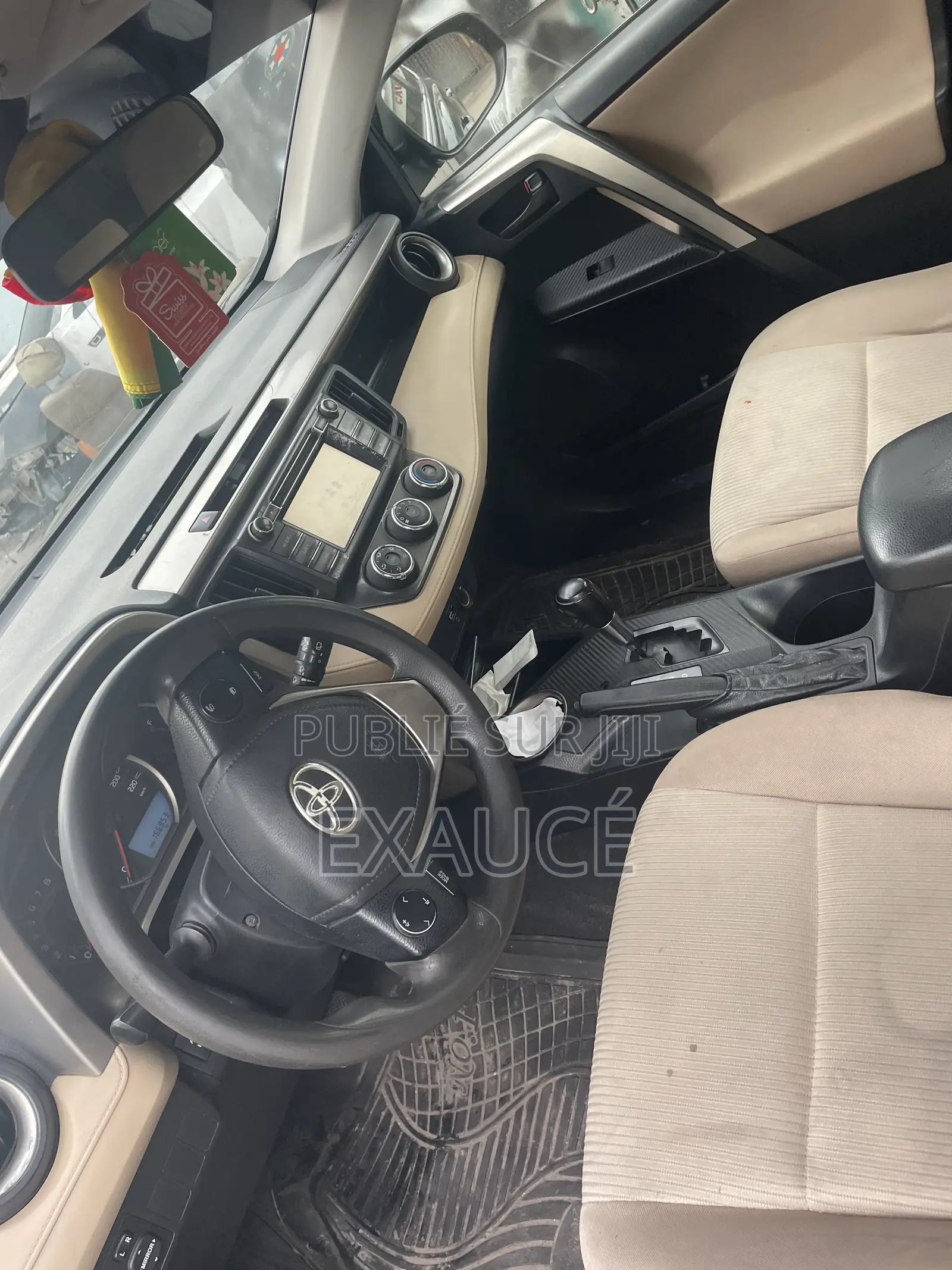 Toyota RAV4 XLE 4dr SUV (2.5L 4cyl 6A) 2015 Noir