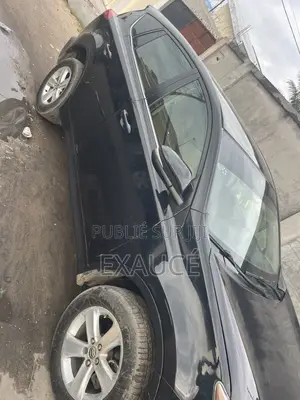 Toyota RAV4 XLE 4dr SUV (2.5L 4cyl 6A) 2015 Noir
