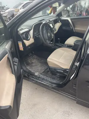 Toyota RAV4 XLE 4dr SUV (2.5L 4cyl 6A) 2015 Noir