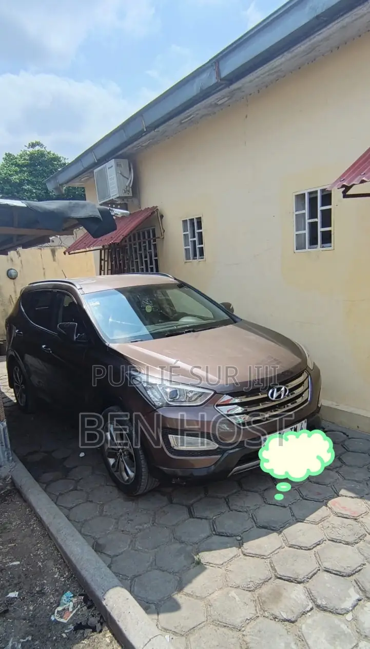 Hyundai Santa Fe SE (4 styles) 2022 Bordeaux