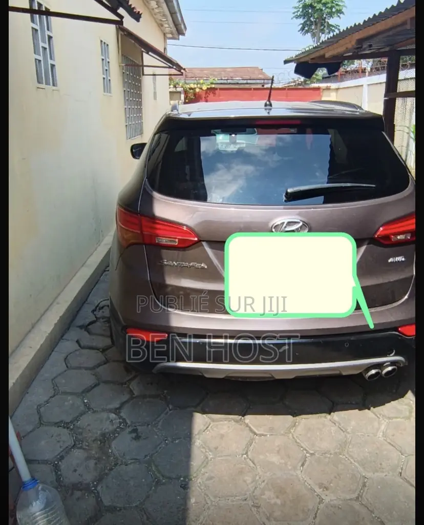 Hyundai Santa Fe SE (4 styles) 2022 Bordeaux