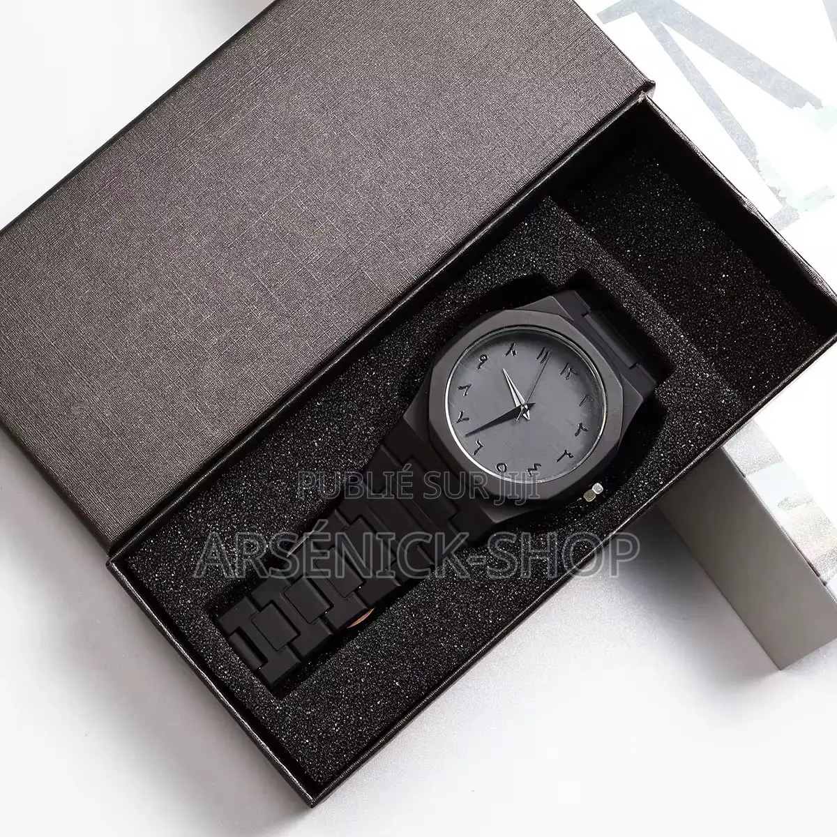 Montre Élégant