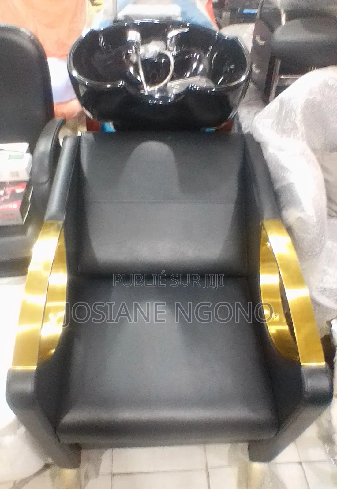 Lave Tête De Salon