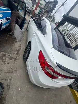 Hyundai Grandeur 2.2 CRDi 2012 Blanc