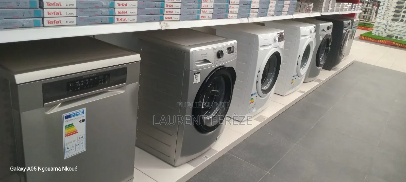 Il Y'a Des Machines À Laver Automatiques, Les Lave Vaisselle Etc