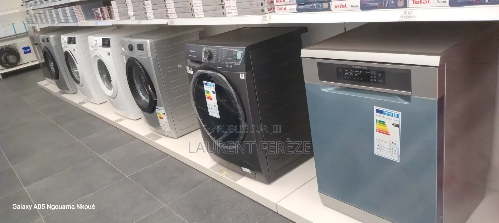 Il Y'a Des Machines À Laver Automatiques, Les Lave Vaisselle Etc