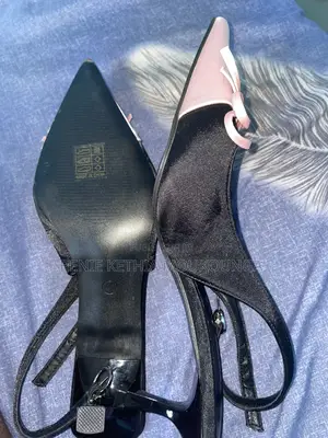 Escarpins Très Jolie Marque Céline Jamais Porté