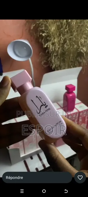 Essence De Parfums