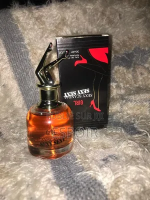 Essence De Parfums