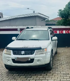 Suzuki Vitara 2021 Gris