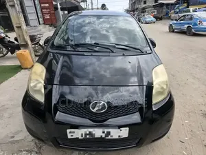 Toyota Yaris 2021 Noir