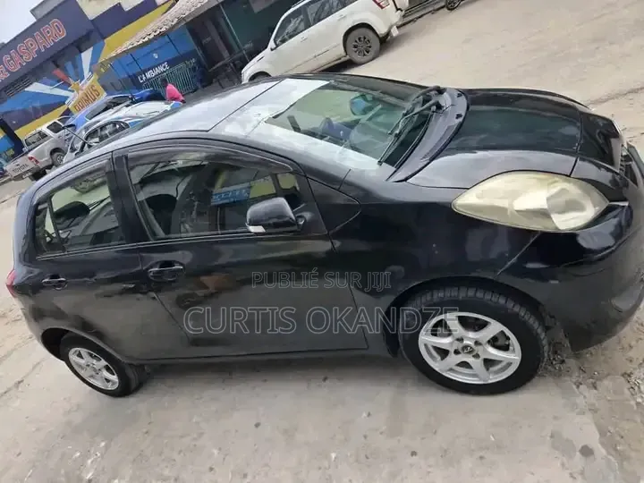 Toyota Yaris 2021 Noir