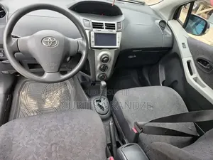 Toyota Yaris 2021 Noir