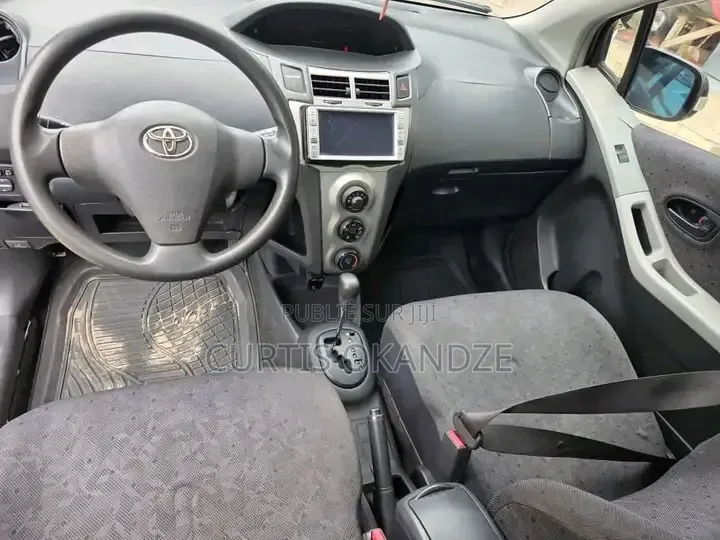 Toyota Yaris 2021 Noir
